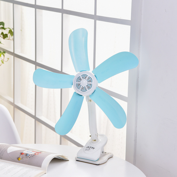 VENTILADOR CON ABROCHADORA 5 ASPAS