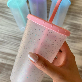 VASO CON TAPA Y SORBETE glitter