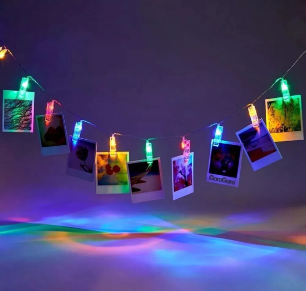 LUZ GUIRNALDA CON 20 BROCHES de color