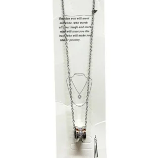 Collar rueda con strass plateado