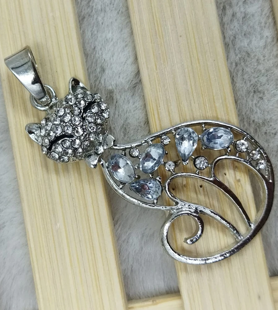 DIJE DE ACERO CON STRASS - Imagen 2