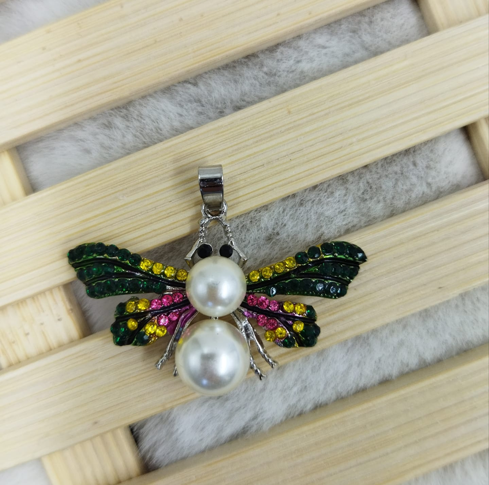 DIJE DE ACERO CON STRASS LIBÉLULA/ ABEJAS - Imagen 2